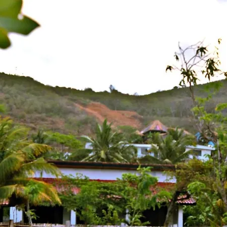 Barrel Homestay Areguling Kuta  Exterior photo