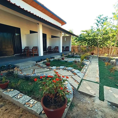 Barrel Homestay Areguling Kuta  Room photo